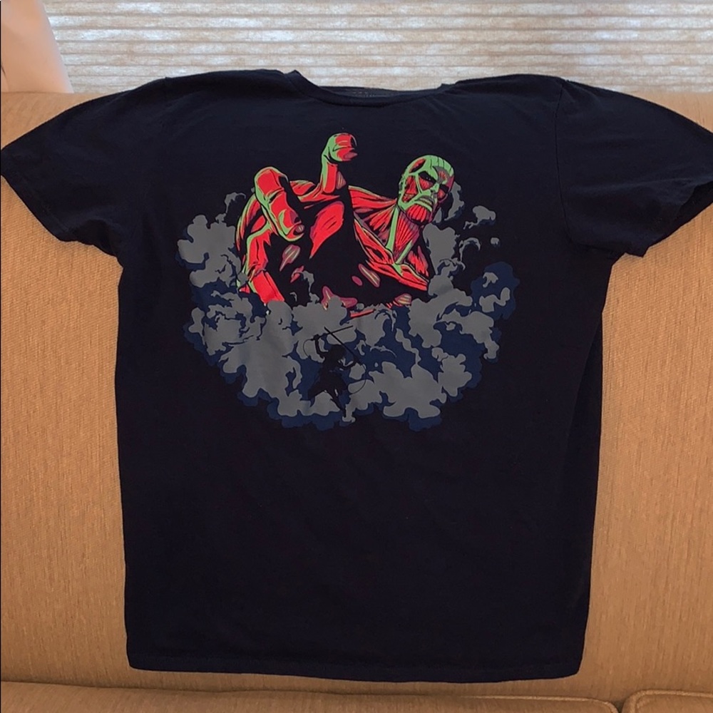 Attack on Titan T-shirt *Loot Crate Exclusive*
